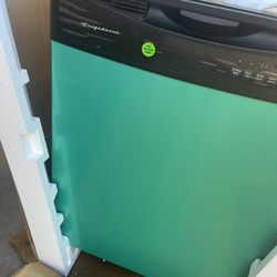 24" Built-In Dishwasher