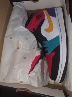 AJ 1 MID