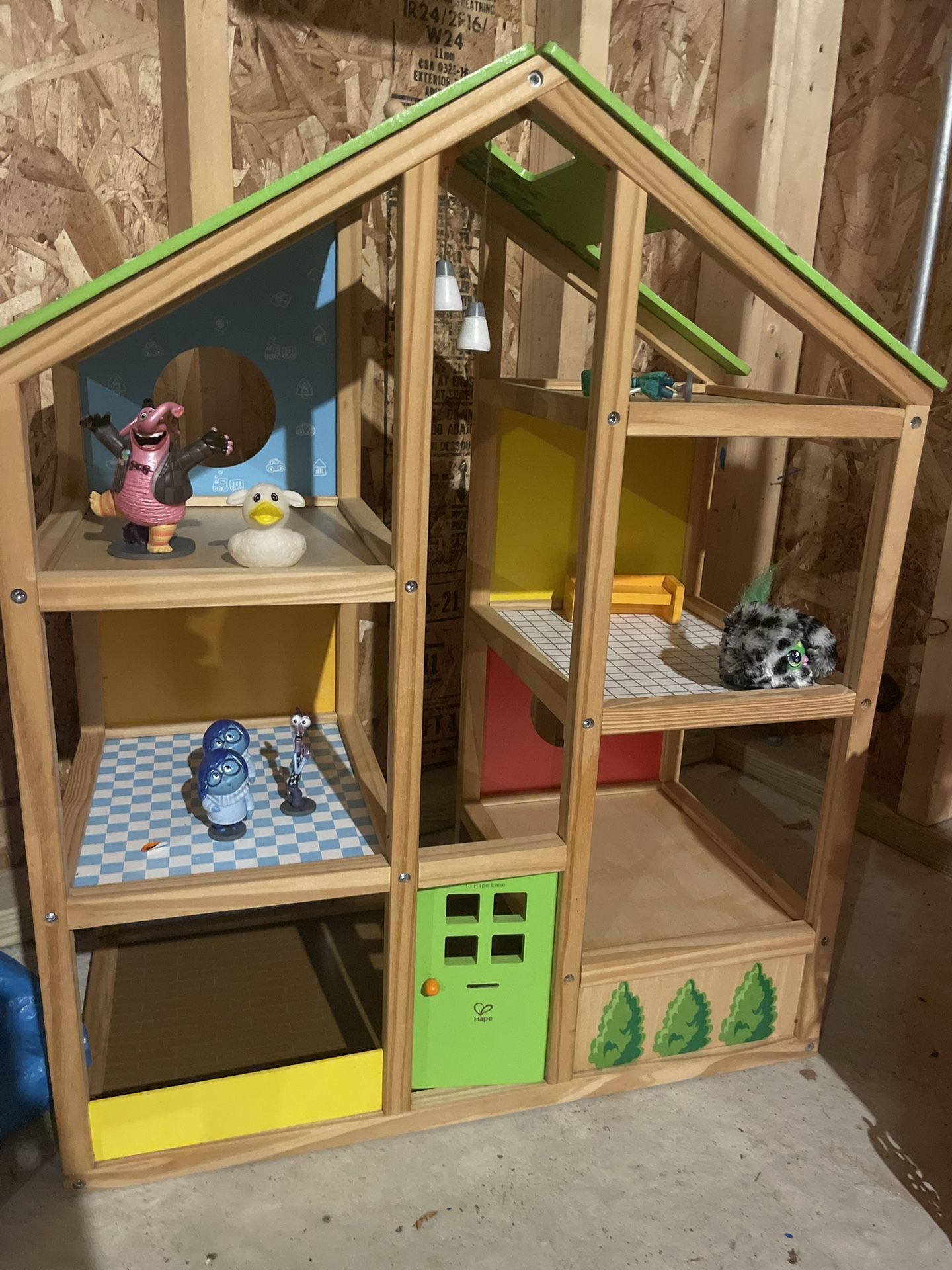 Hape Dollhouse with Furniture