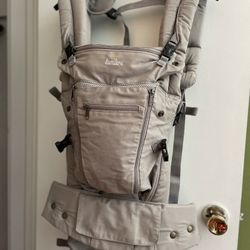 Lumiere baby Carrier Like New 
