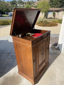 Victrola Good Condition