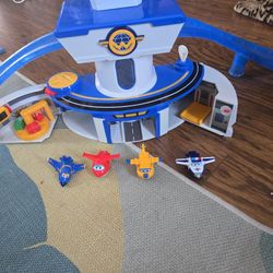 Super Wings Airport Playset