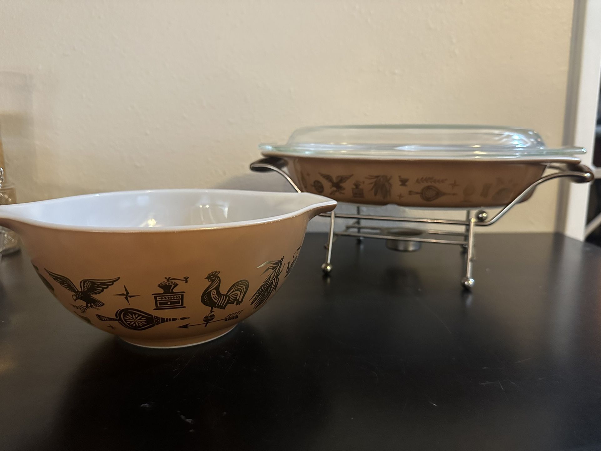 Vintage Americana Pyrex Bowl And Casserole Dish