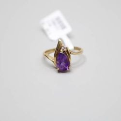 14K Yellow Gold Solitaire Amethyst Ring Size 7.25 3.7g - Pre-Owned