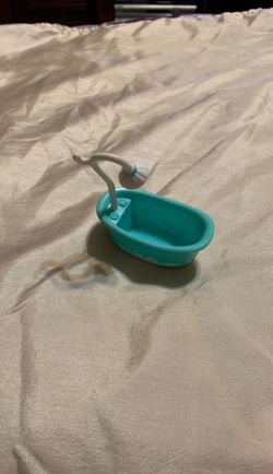 Littlest Pet Shop Aqua Blue Bathtub With White Shower Head Accessory For 663 664 665 Squeaky Clean Pets, 2006 Hasbro