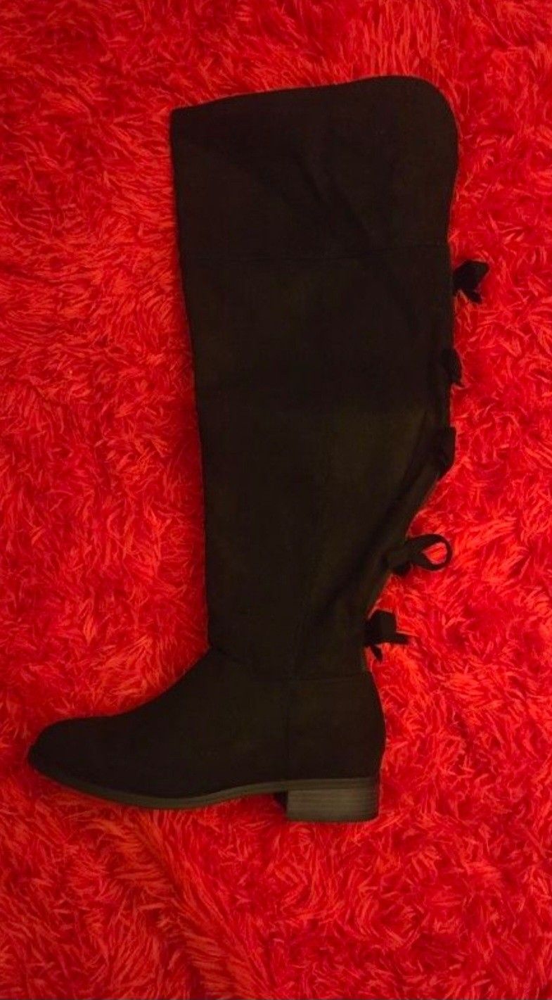 BRAND NEW TORRID THIGH HIGH BOOTS SIZE 9.5