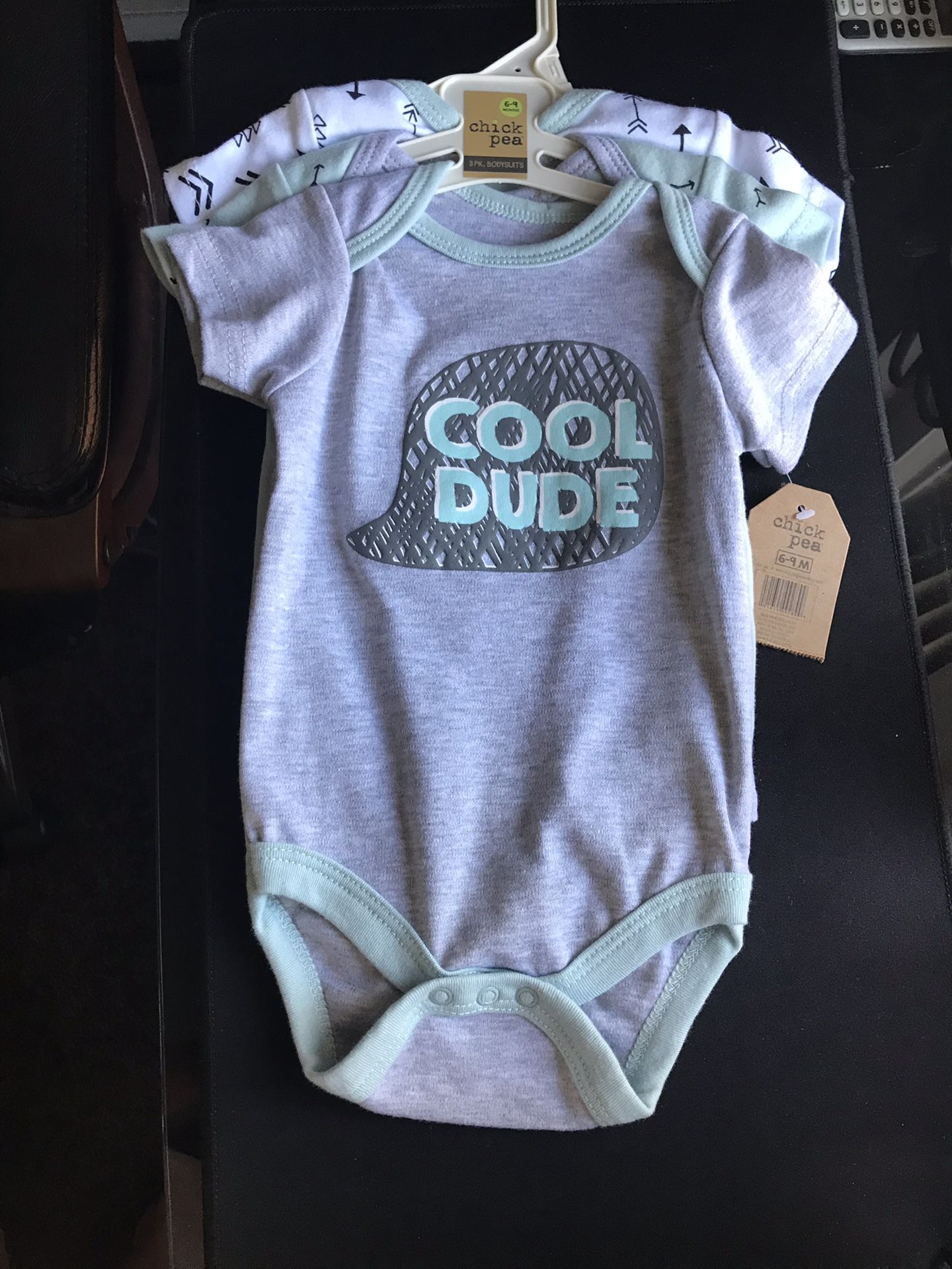 Onesie 6-9 months