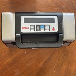🆕 NESCO Vacuum Sealer + Rolls & Bags – Never Used!