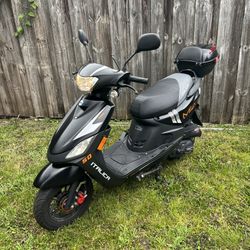 2025 Italica MIA 50cc Scooter