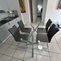 Glass Dinning Table 