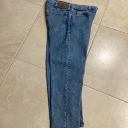Relaxed Fit Mens Wrangler Jeans, 34x29