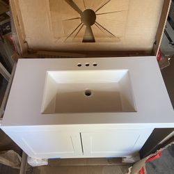 Everdean 37 in. Single Sink White Bath Vanity with White Cultured Marble Top (Assembled) 