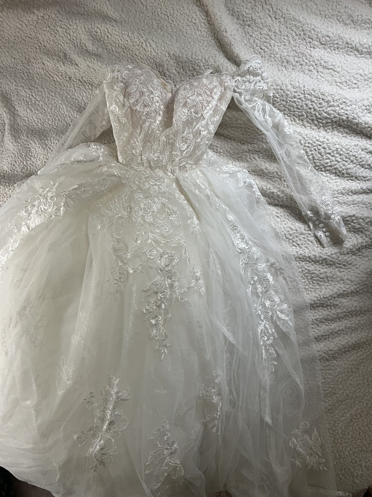 Wedding Dress- MUST GO!