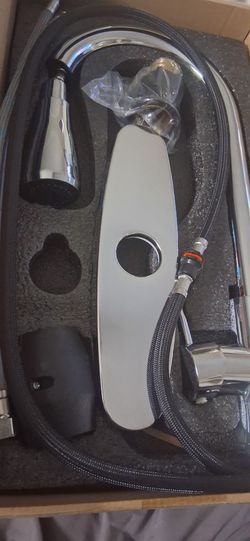 2 spayer kitchen faucet brand new $35