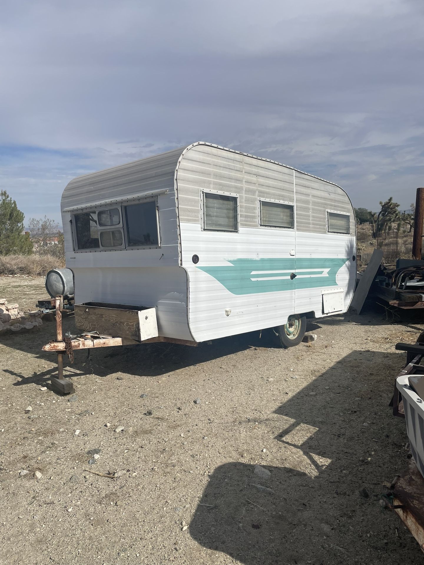 Fun Project Vintage Trailer 1300 As Is