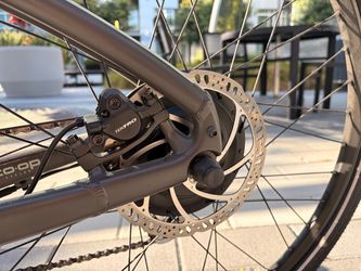 REI Co-op CTY e1.1 Electric Bike – 146 Miles