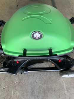 Weber Q1200 with portable stand on wheels