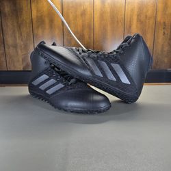 Men's Size: 8 Adidas