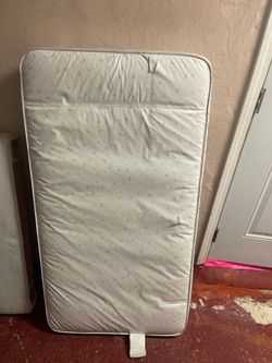Kids bed and mattress