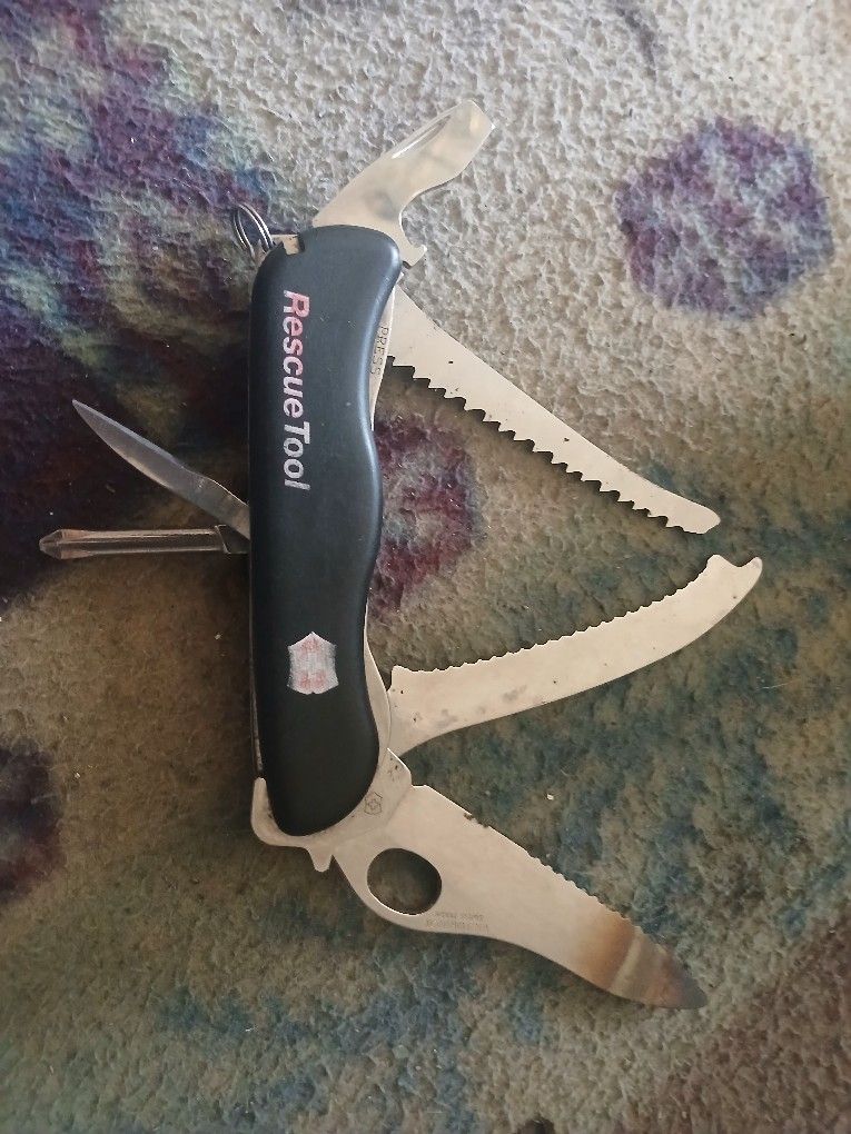 $50 Swiss Army  Victorinox Pick Up Only Oakdale Out By Woodward Res 