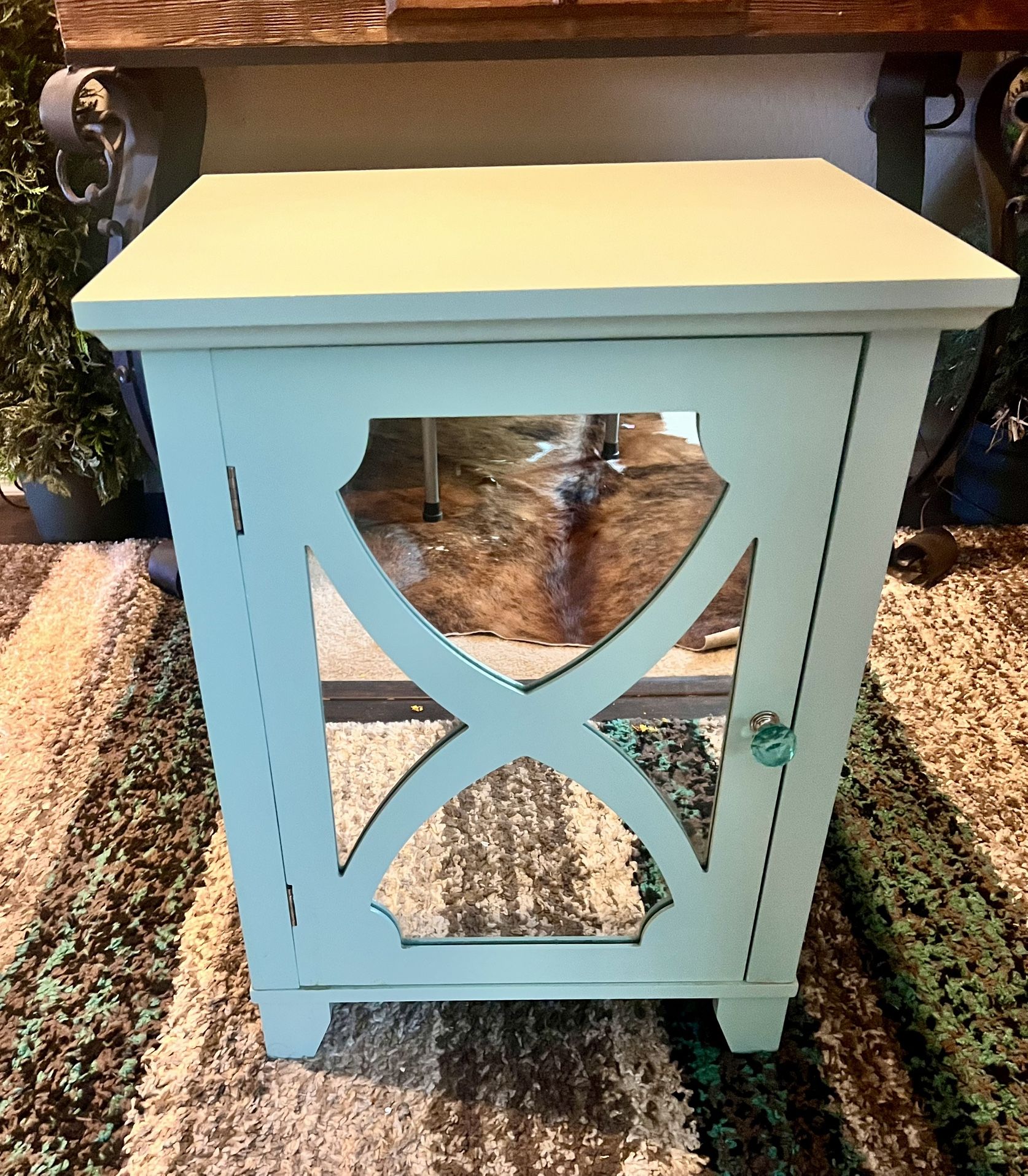 Cabinet with Mirrored Door