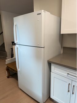 For Sale: Insignia Refrigerator!!!