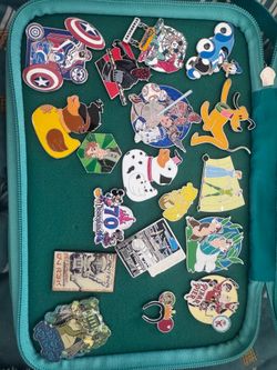Disney pins
