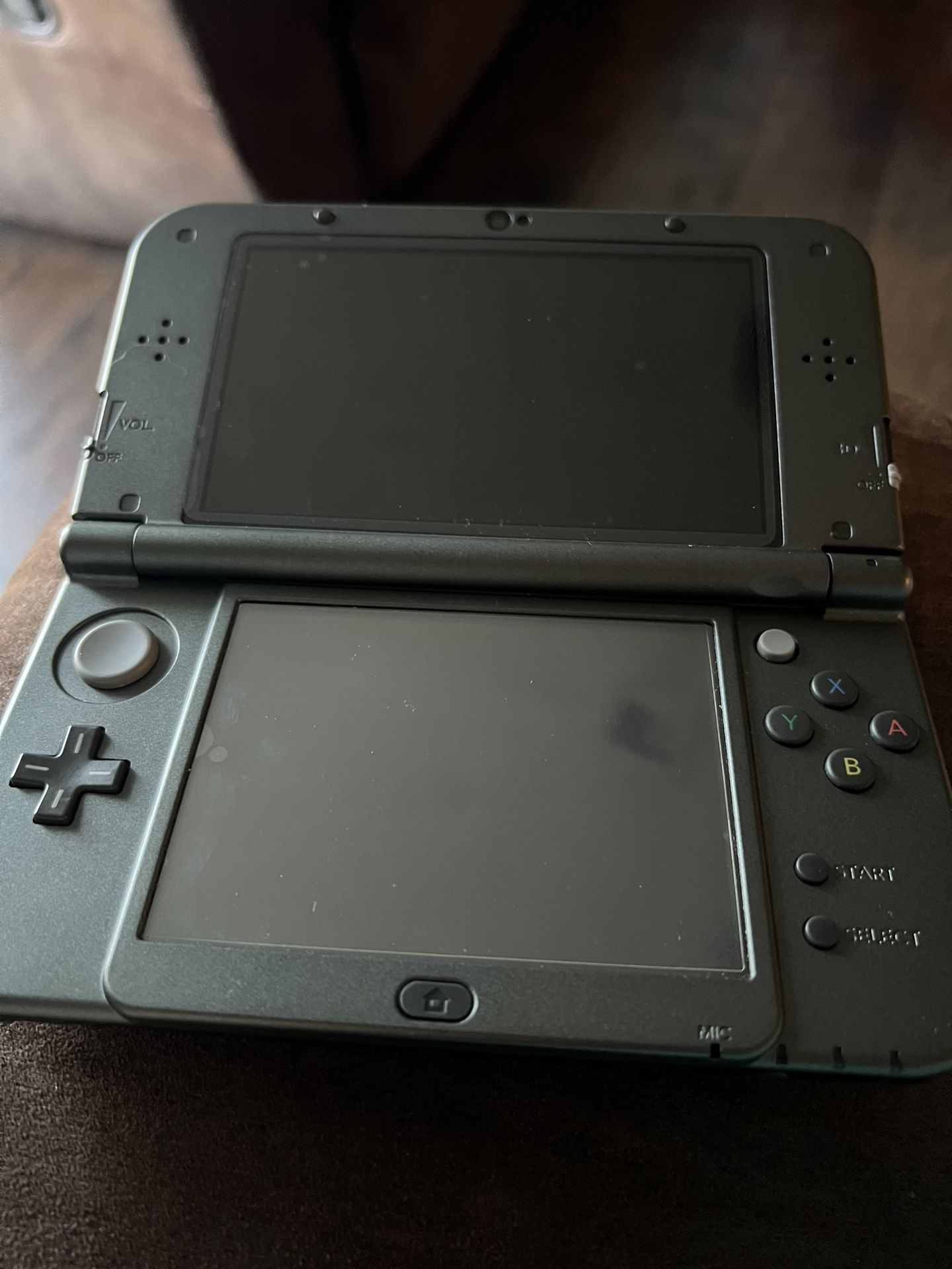 New Nintendo 3DS  XL 