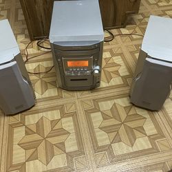 Panasonic SA-PM11 CD Stereo System with 5 Disc Changer