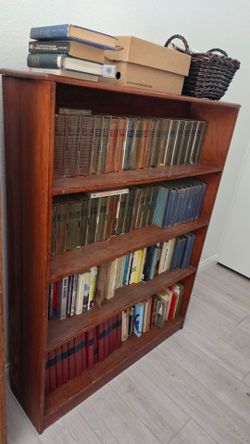 Wood bookshelf 37x10x48