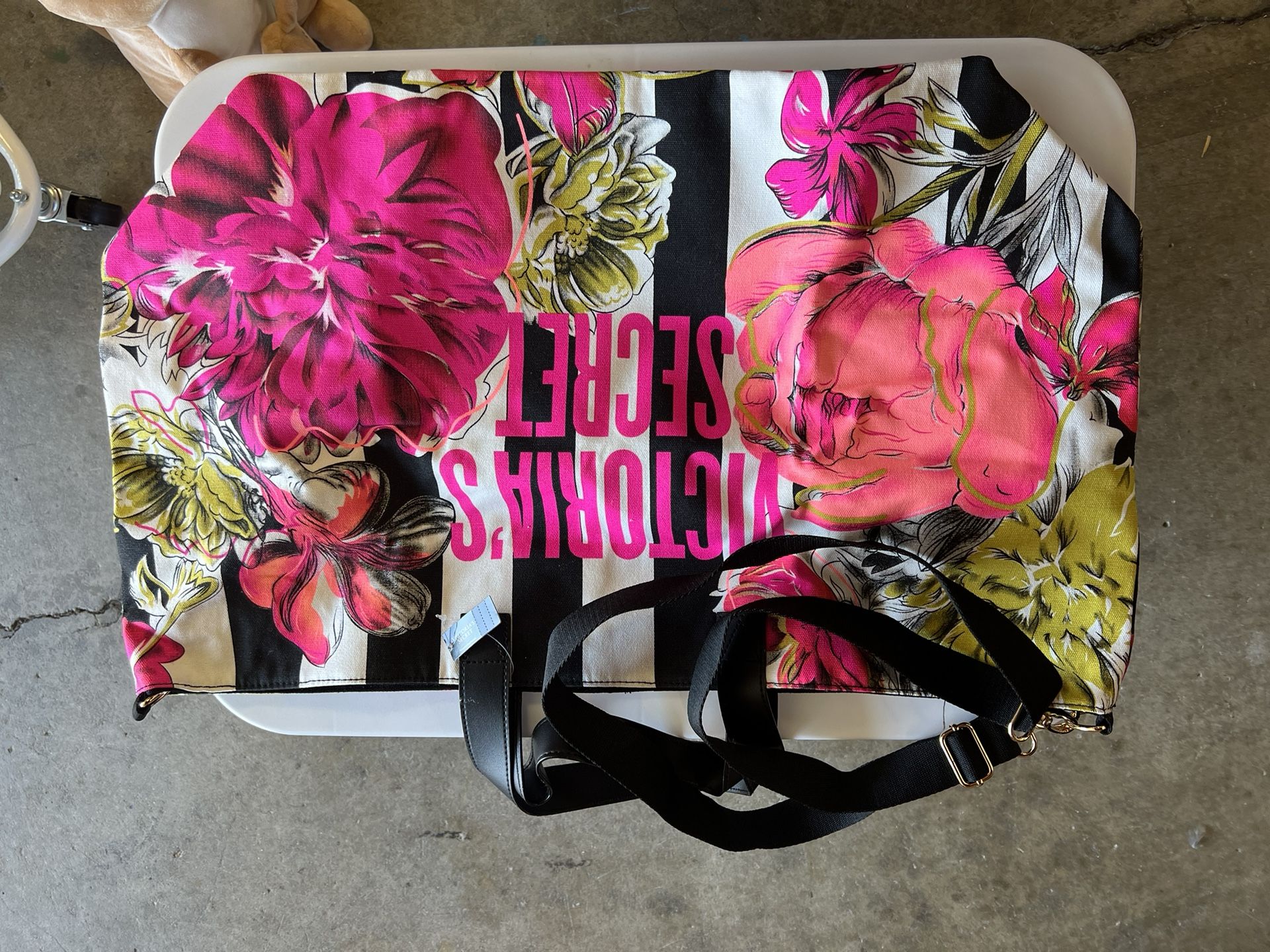 Victoria Secret Overnight Bag