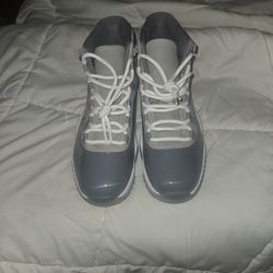 Jordan 11 Cool Grey's Size 13
