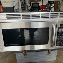 Amana  Microwave Over The Range
