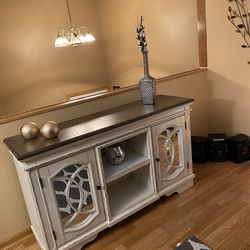 Distressed Style Buffet Or TV Console  With Storage  Moving Sale