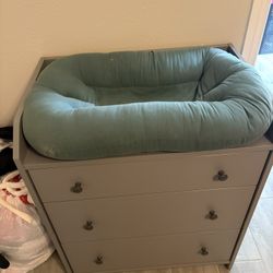 Baby Dresser/Changing Table