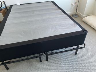 Bed foundation box