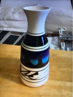 Native American vase