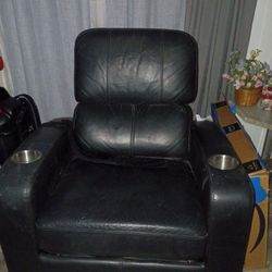 Black Leather Recliner With Two Cup Holders Rect