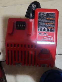 Milwaukee m12 m18 charger