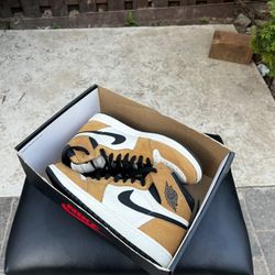 Jordan 1 Rookie Of The Year Size 9.5