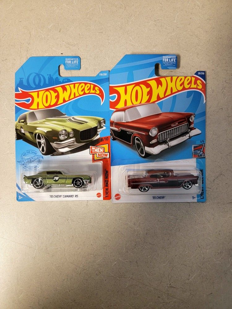 Hot Wheels-'55 Chevy/ '70 Camaro Chevy RS" Wallgreens Exclusive "