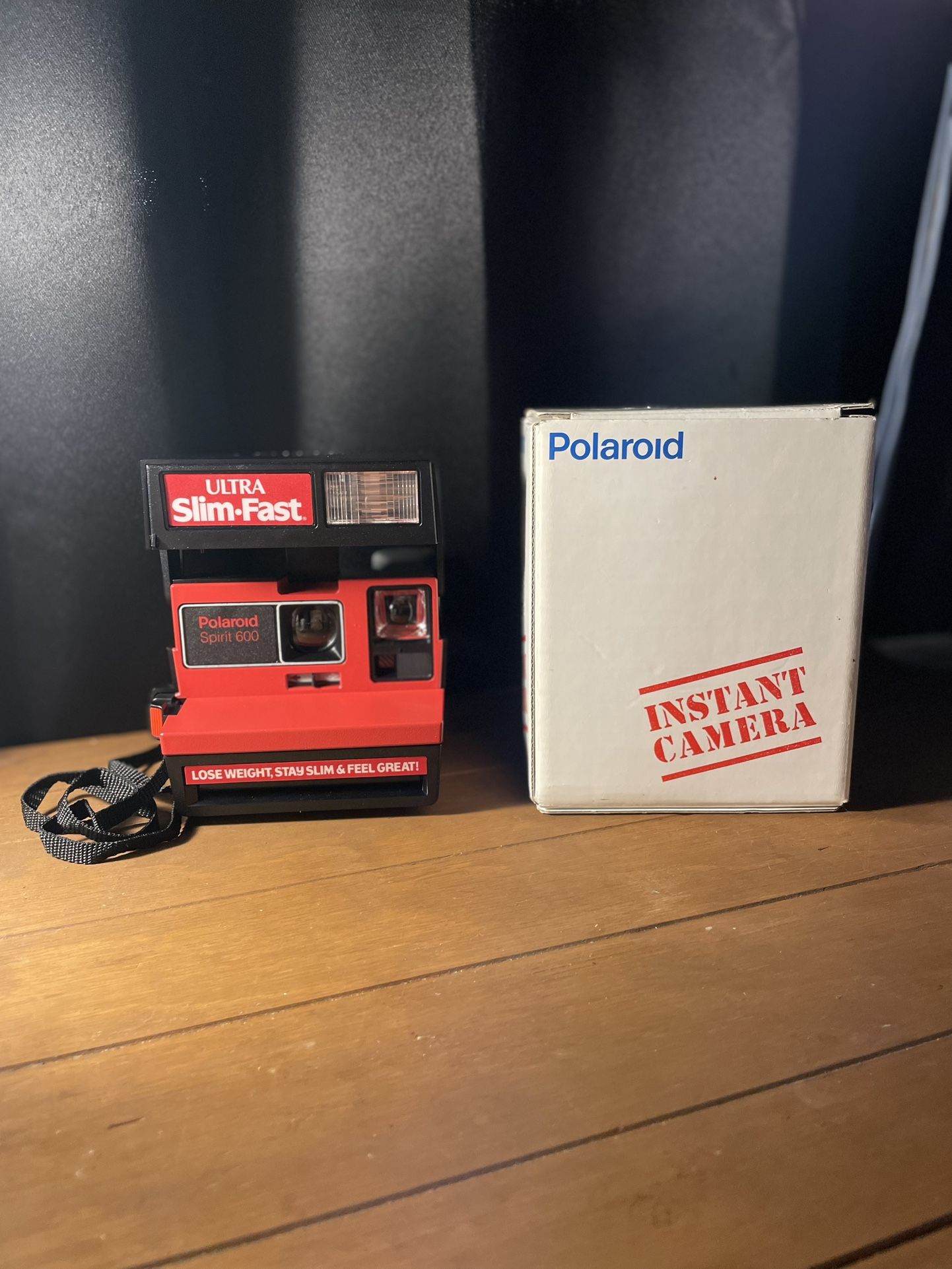 Tested!Polaroid 600 Slim Fast Spirit Red Instant Film Camera