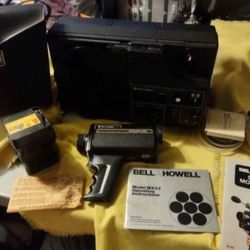 Vintage Rare Collectible Bell And Howell Reel-to-reel And Handheld Camera Will Not Separate