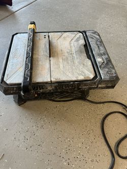 Small table saw
