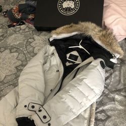 Canada Goose Loretta Black Label