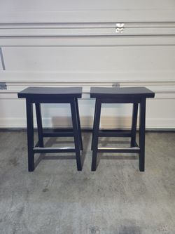 Pair of Black Solid Wood Backless Saddle Counter Stools (Set of 2)