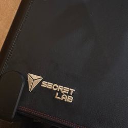 Secret lab magnus gaming desk