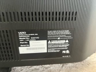 Vizio E421VO 42-Inch Flat Screen TV