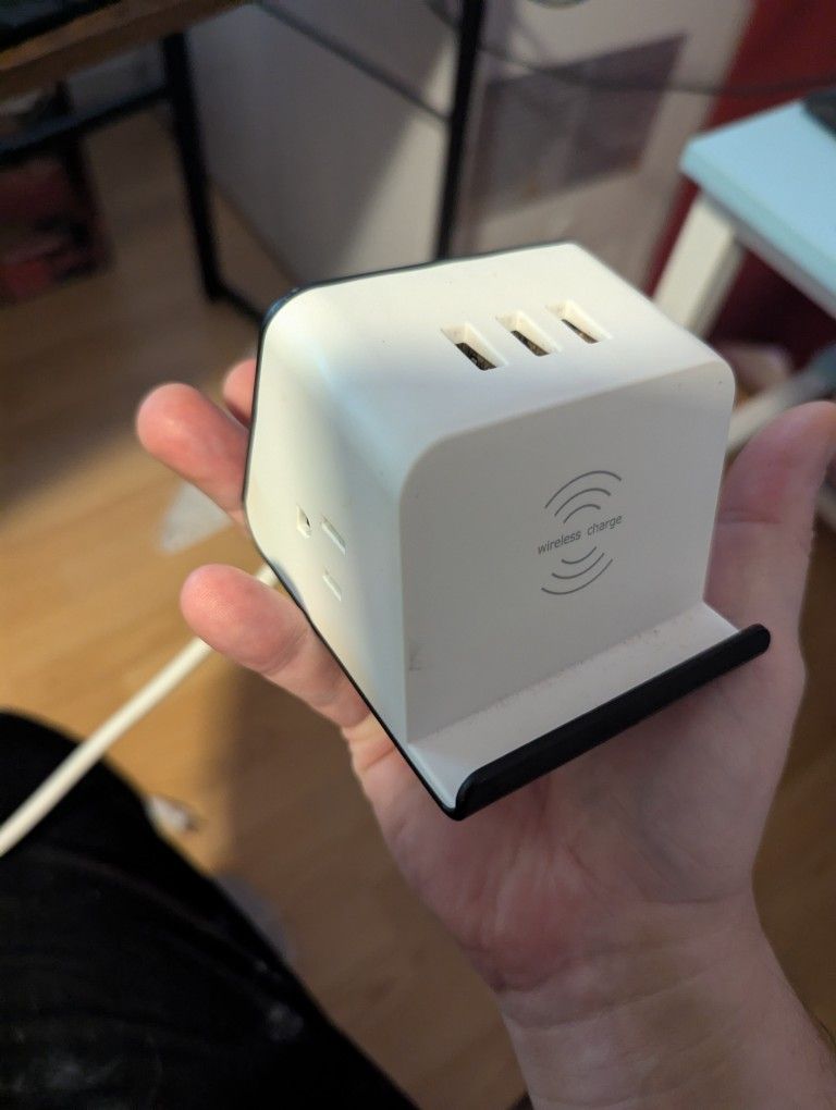 Desktop Multiplug, USB, And Wireless Charger