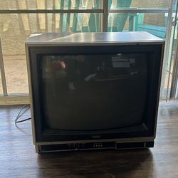 Crt Tv For Parts Or Repair 
